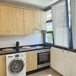 https://luxury-suites-cristianos.in-canary-islands.com